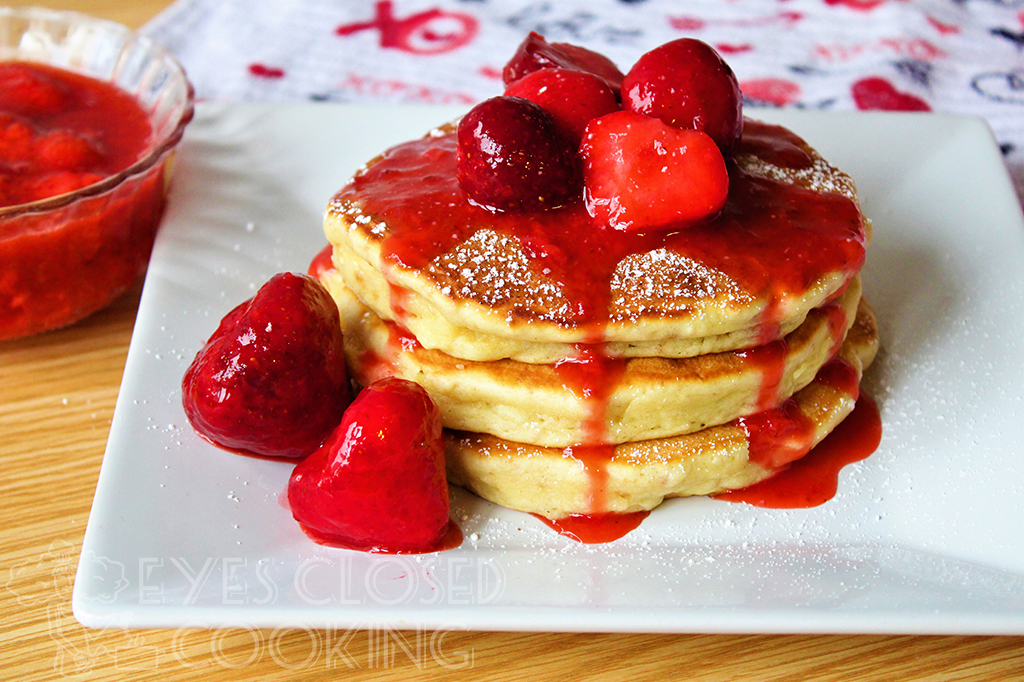 Almost-Famous Cheesecake Pancakes Recipe