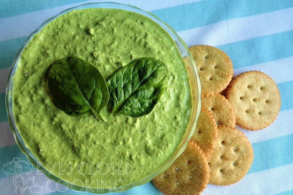 #ThrowbackThursday recipe! 🍃Spinach Ricotta Dip🍃 An oldie but a goodie. Zesty, refreshing and pairs perfectly with whole wheat crackers or tortilla chips! 💚 Recipe link in bio ➡️ @eyesclosedcooking
.
.
.
.
.
.
.
.
#spinachricottadip #spinach #ricotta #dip #tbt #throwback #oldiebutagoodie #foodgawker #foodie #foodblogger #recipes #instafood #momlife #buzzfeast #foodstagram #buzzfeedfood #foodphotography #eeeeeats #forkyeah #beautifulcuisines #foodporn #foodblogfeed #tastingtable #feedfeed #saveurmag #dailyfoodfeed #eyesclosedcooking